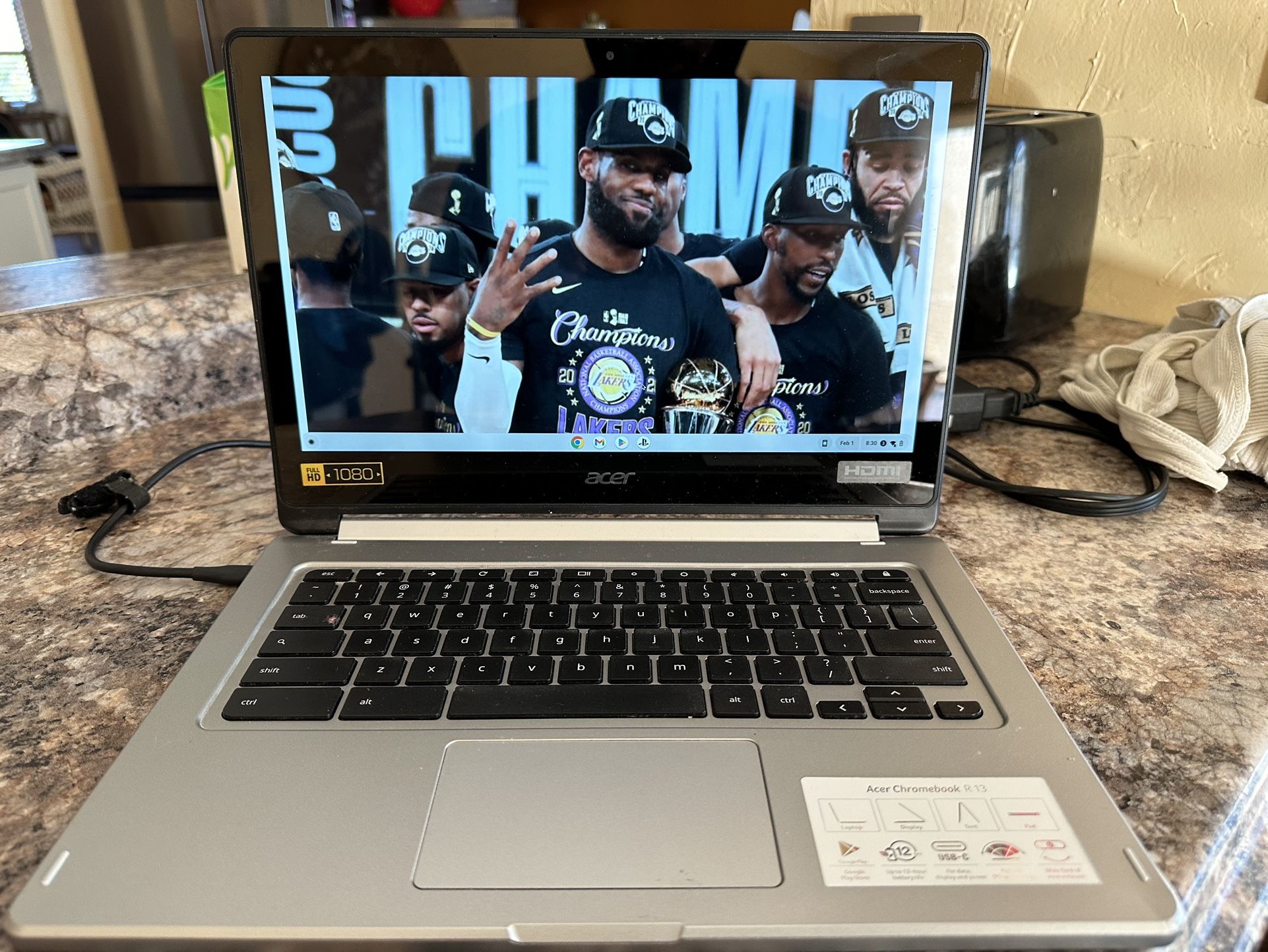 Chromebook R13