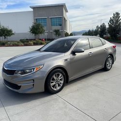 2017 KIA Optima