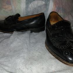Handcrafted shoes: Johnston & Murphy Emery Tassel Kiltie Loafers Black Leather
