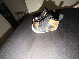 Kids shoes