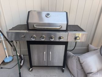 Black stone gasoline Grill 