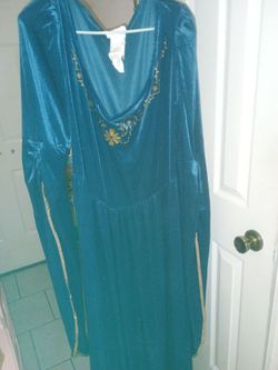 Lady Guinevere plus size costume 3x