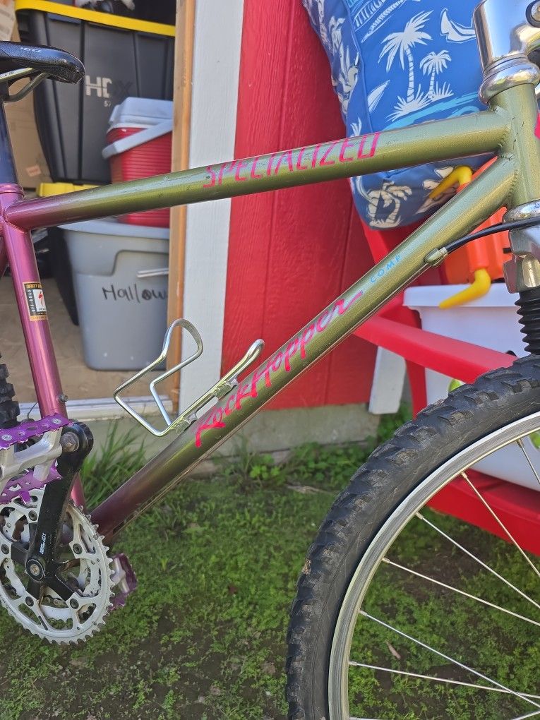 Shwinne "Rock HOPPER" "SPECIALIZED" MOUNTAIN BIKE"