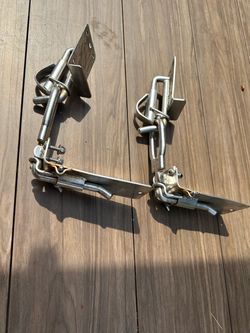 Weaver snap davit system.