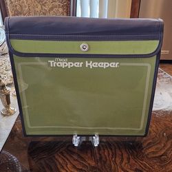 Vintage Trapper Keeper Mead 3 Ring Binder Folder 1980s / Collectible / Collector / Memorabilia / Retro / Nostalgic / HTF / Great Gift / Unique 
