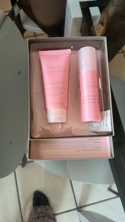 Mary Kay Timewise Two Piece Set