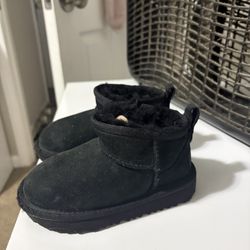 Toddler Uggs 