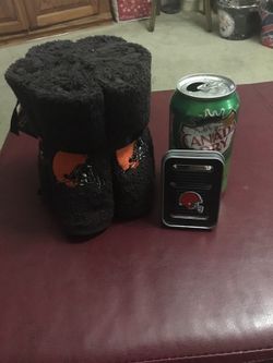 Cleveland Browns lighter and 6 pack washcloth