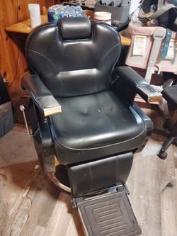 Barber chair