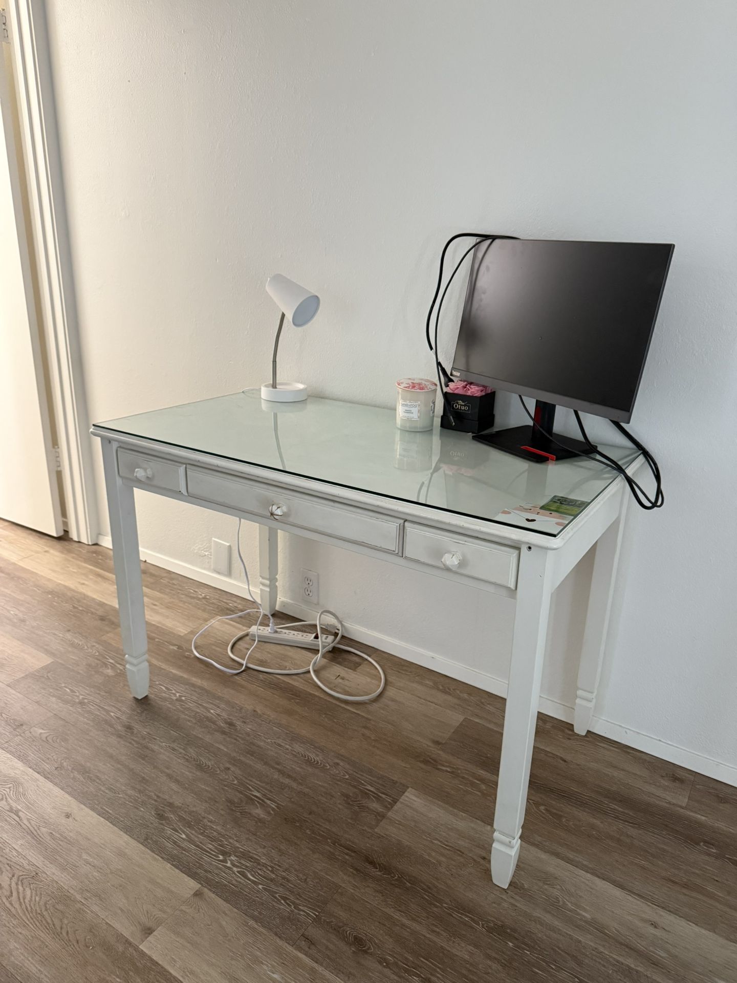 White Wooden Pottery Barn Desk (w/ Hutch Included For Free)