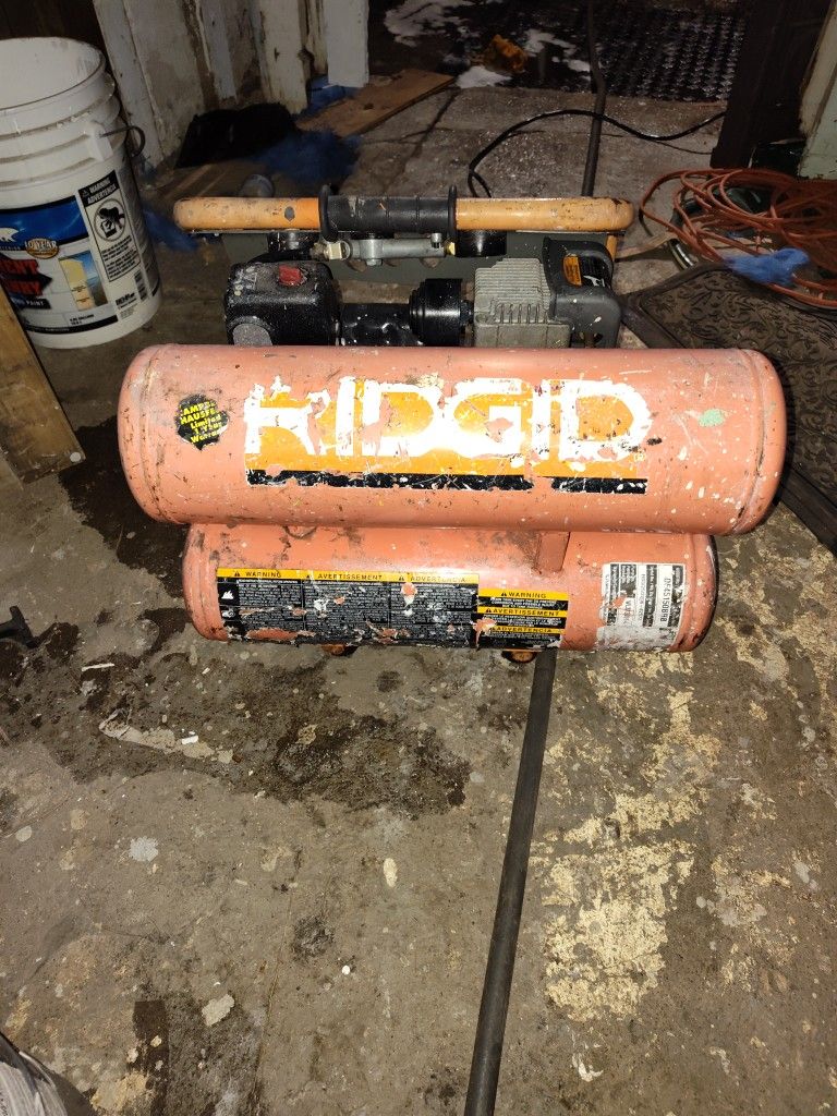 Air Compressor 