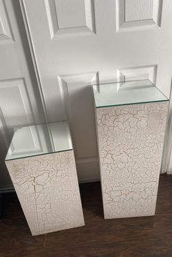 2 Flower/ Decorations Table