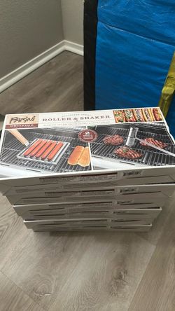 Parini Stainless Steel BBQ Roller & Shaker Set