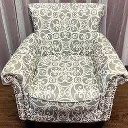 Home Essence Annie Modern Accent Chair. Hand grime on arms can be cleaned. Club Chair