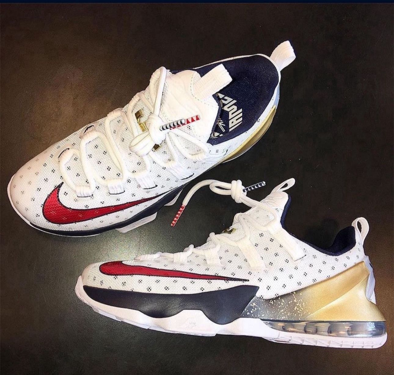 Nike Lebron 13 Low USA SIZE 10.5