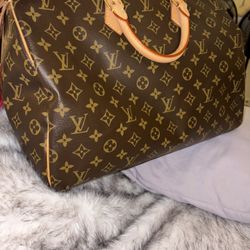 Louis Vuitton Speedy 40