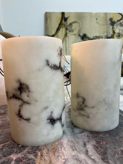 Alabaster wall sconce
