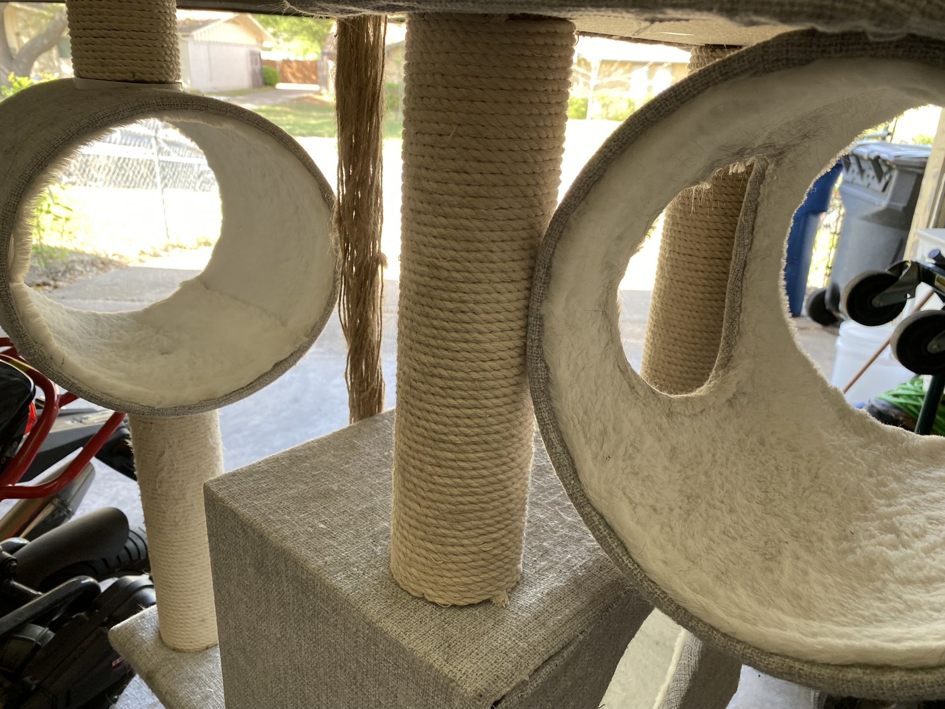 Cat Tree for Sale in Dallas, TX OfferUp