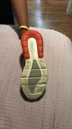 Nike 270