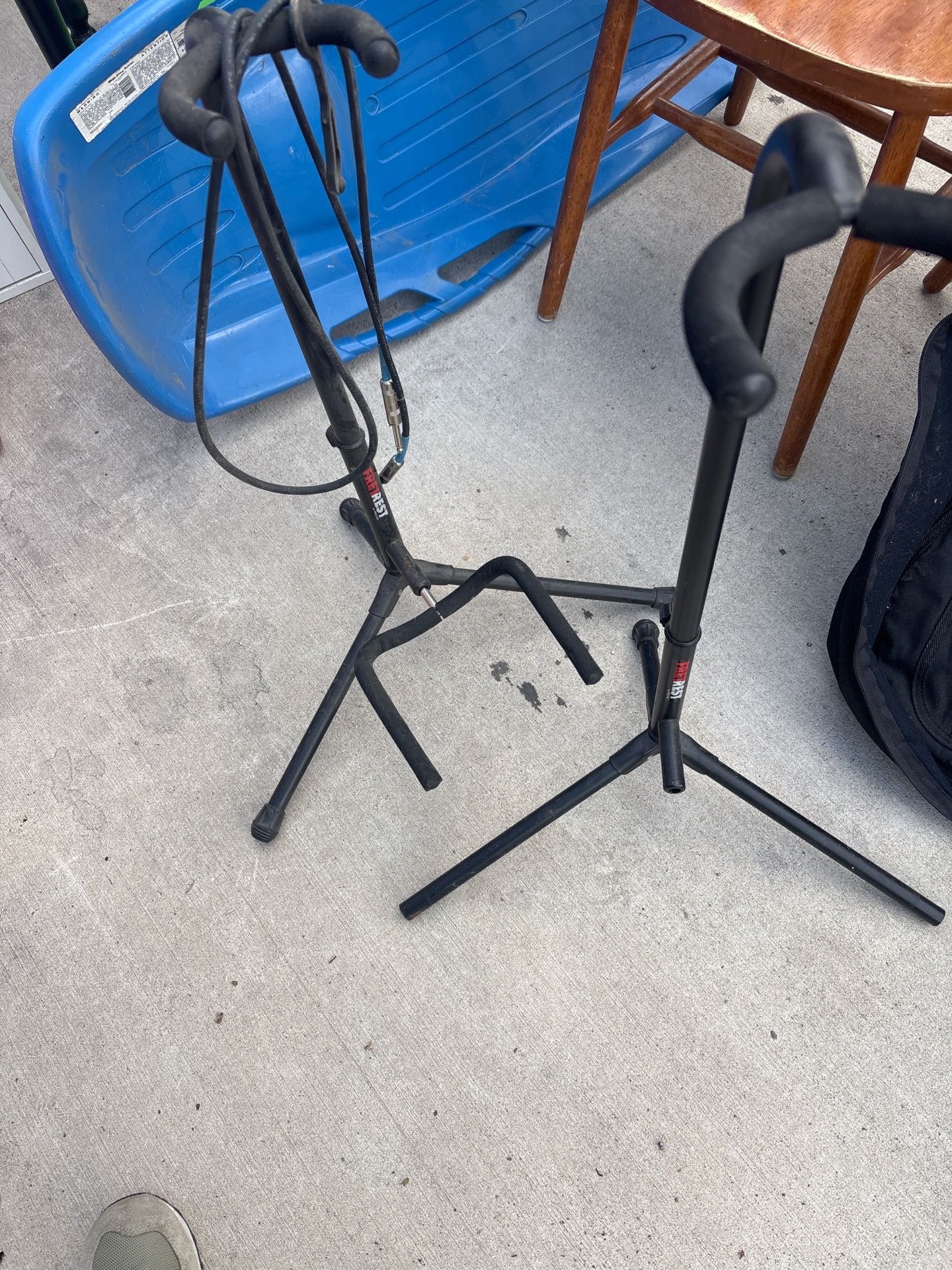 Guitar stands