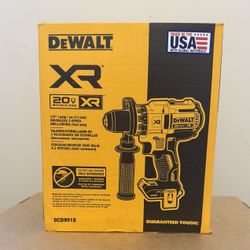 DEWALT 20V MAX XR Brushless Drill/Driver with 3 Speeds - (DCD991B)