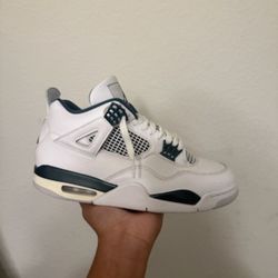 Jordan 4 Oxidized Green