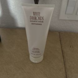White Diamond Elizabeth  Taylor Body Lotion