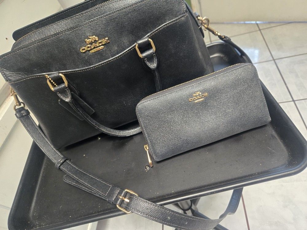 Coach Set