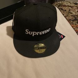 Supreme Yankee Box Logo Hat Size 7 3/8 Black BRAND NEW