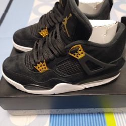 Air Jordan Retro 4 Royolty 