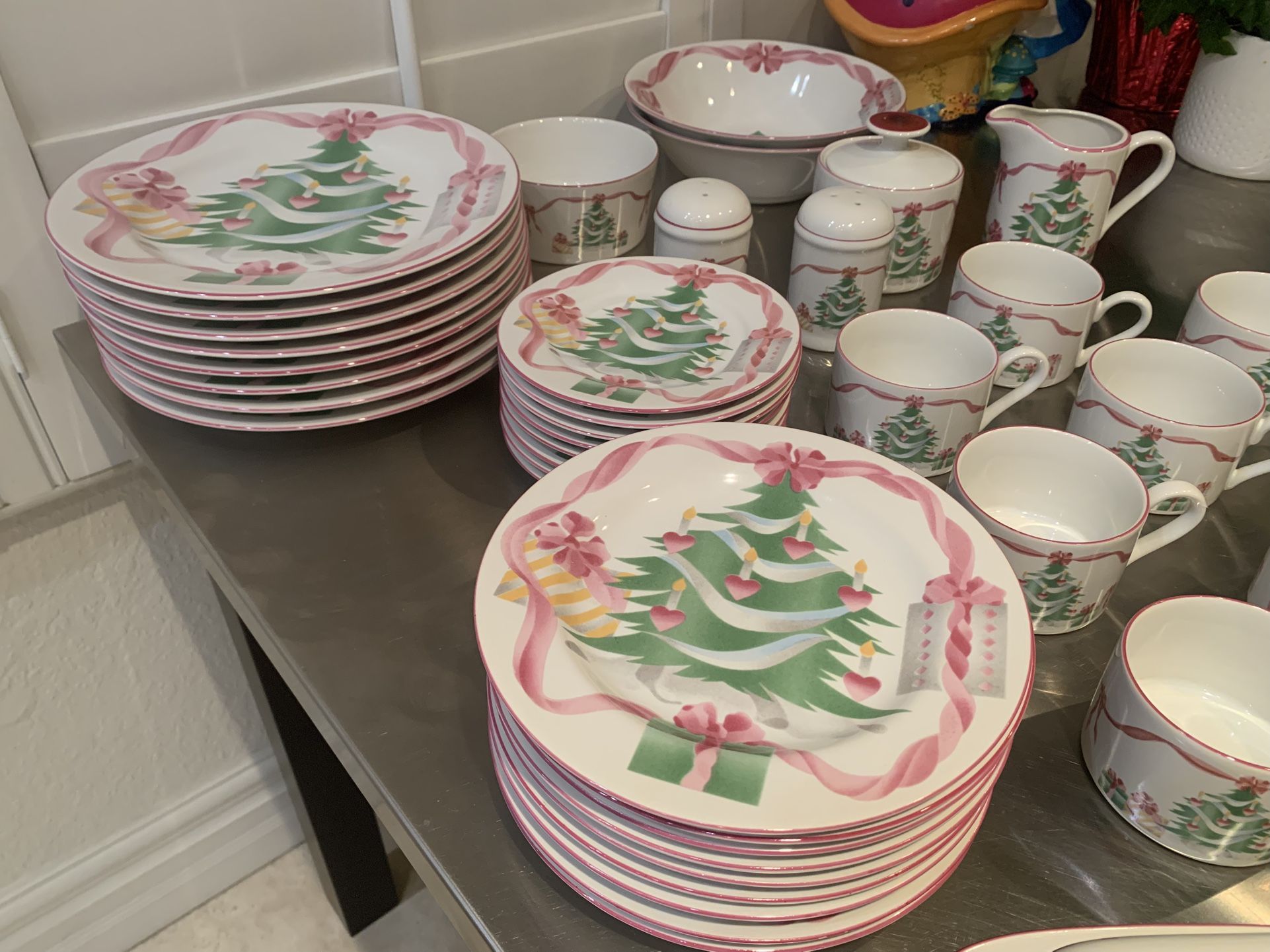coquette x-mas dinnerware set! π€
