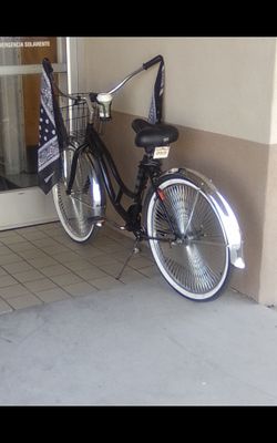 Black women's lowrider schwinn beach cruiser