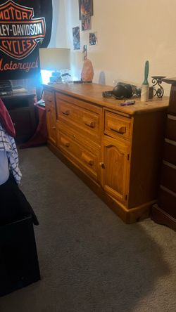 Dresser 