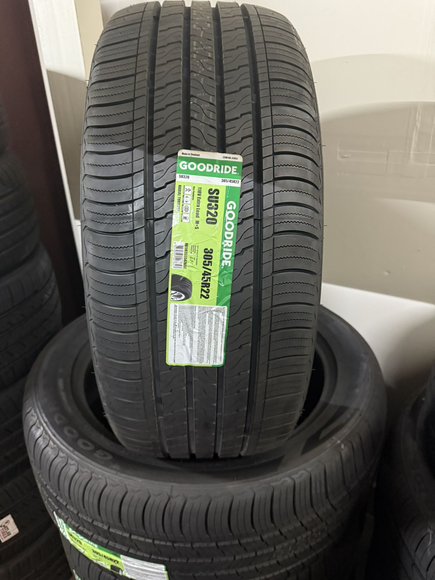 BRAND NEW TIRES 305/45r22 GOODRIDE FOR SALE SET OF 4 TIRES $599 WITH INSTALLATION AND BALANCING