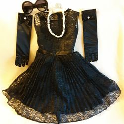 4t girls Halloween Dress up Breakfast at Tiffanys set