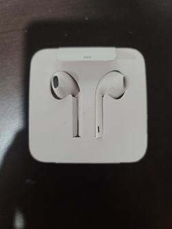 Apple Ear Phones