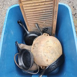 Cast Iron Pans 