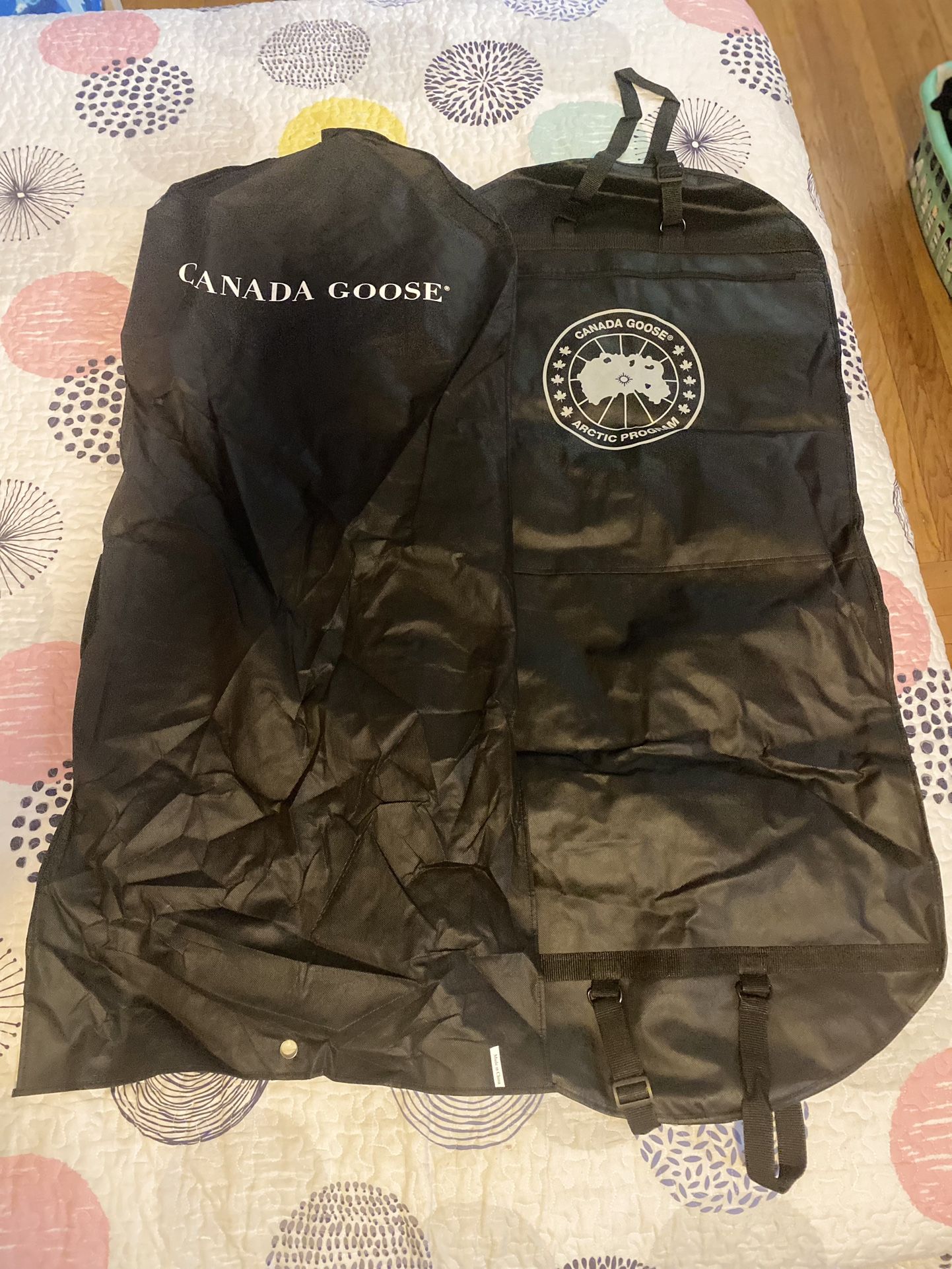 Canada Goose Garment Bag