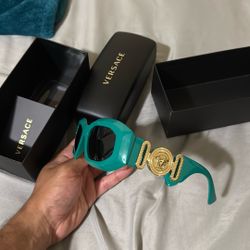 Versace Medusa Biggie Sunglasses 