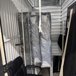 King Sz Bed With Frame