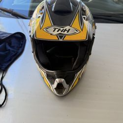 2 Motorcycle Helmets