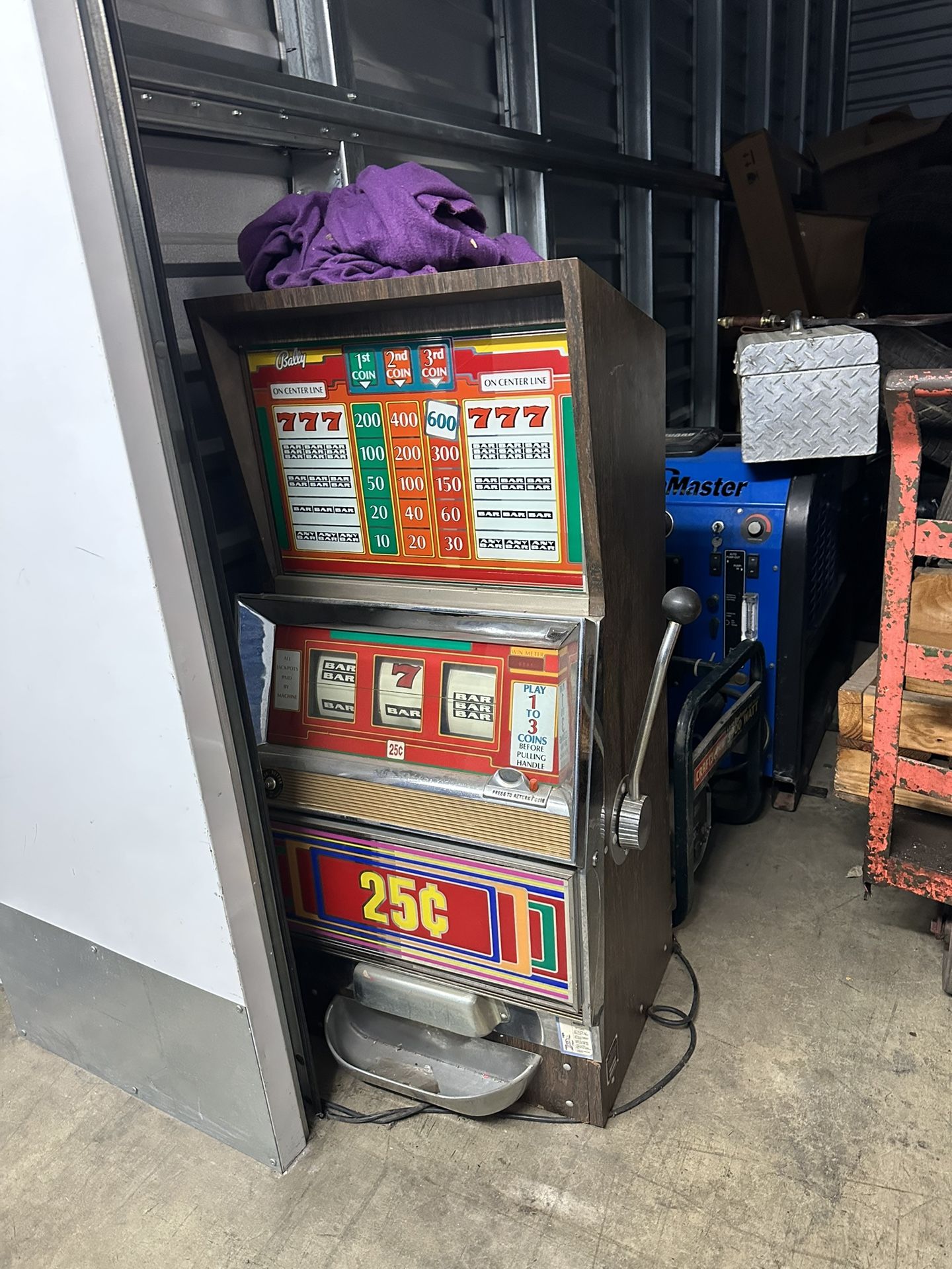 old school slot machine