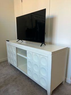 Entertainment stand/tv stand