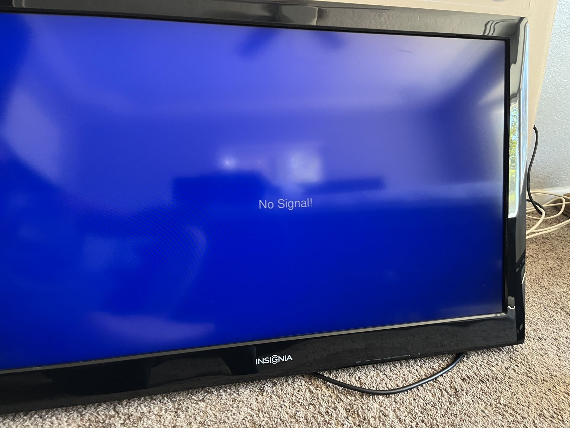 40” Insignia Tv