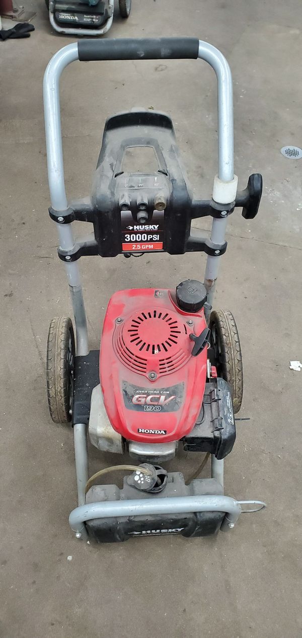 Husky 3000 psi pressure washer, for parts or repair, missing parts for