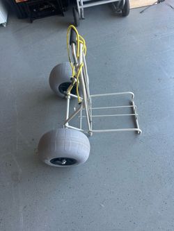 Beach cart with balloon tires