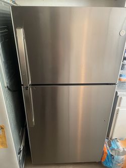 GE® 21.9 Cu. Ft. Garage Ready Top-Freezer Refrigerator