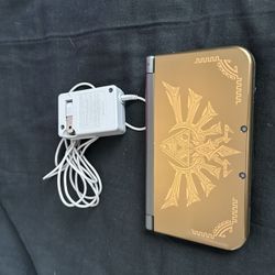 New Nintendo 3DS XL Hyrule Edition 