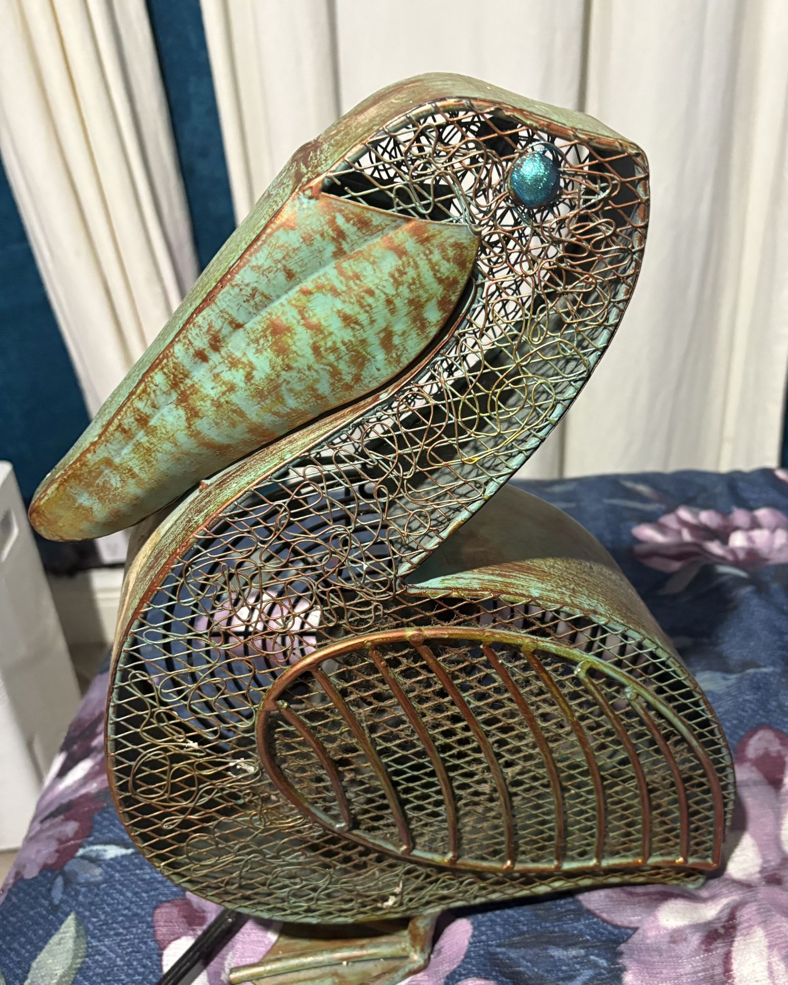 Deco Breeze pelican fan