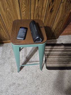 Bluetooth speaker and a battery pack